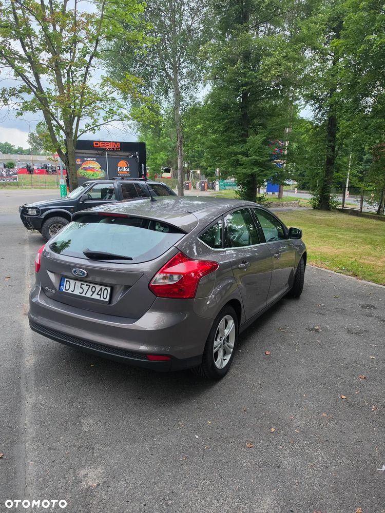 Ford Focus 1.6 Ambiente - 3