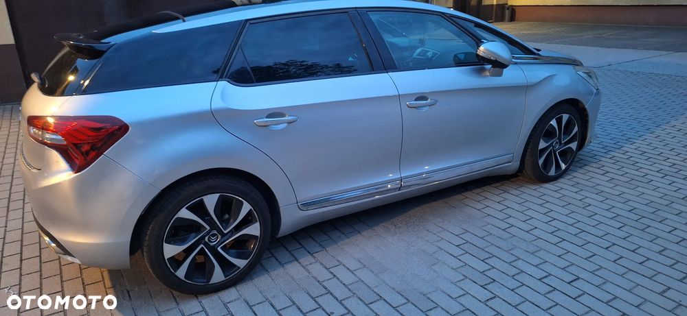 Citroën DS5 2.0 HDi SoChic - 1