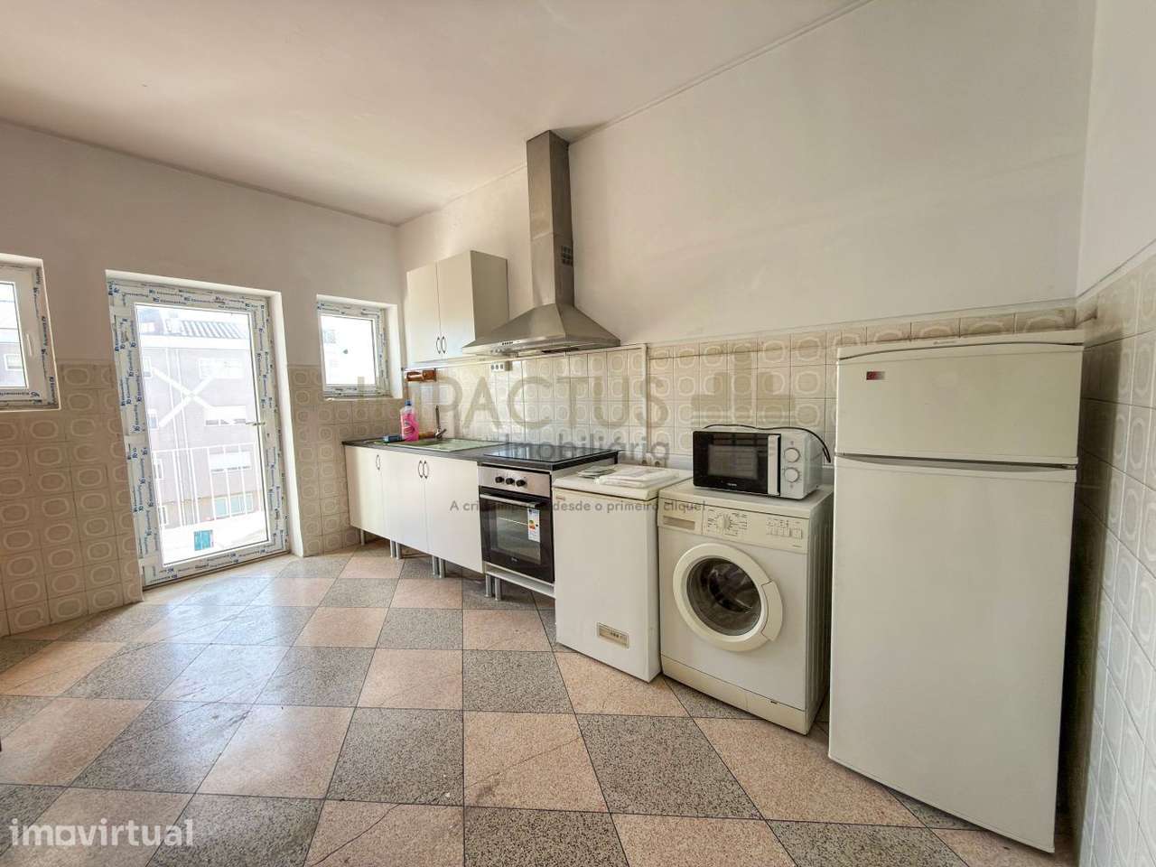 Apartamento T2+1 em Padrão da Légua - Grande imagem: 2/24