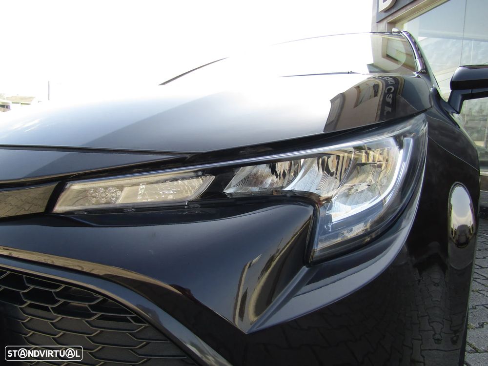 Toyota Corolla Touring Sports 1.8 Hybrid Comfort+P.Sport - 3