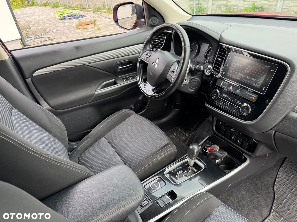 Mitsubishi Outlander - 5