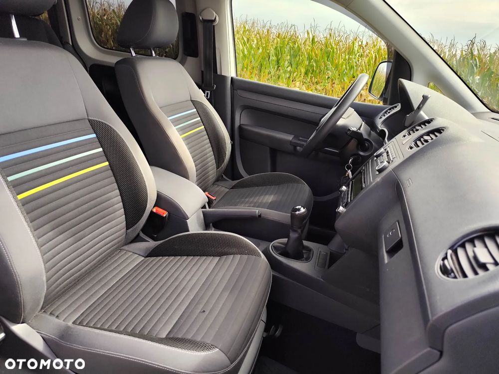 Volkswagen Caddy Comfortline - 5