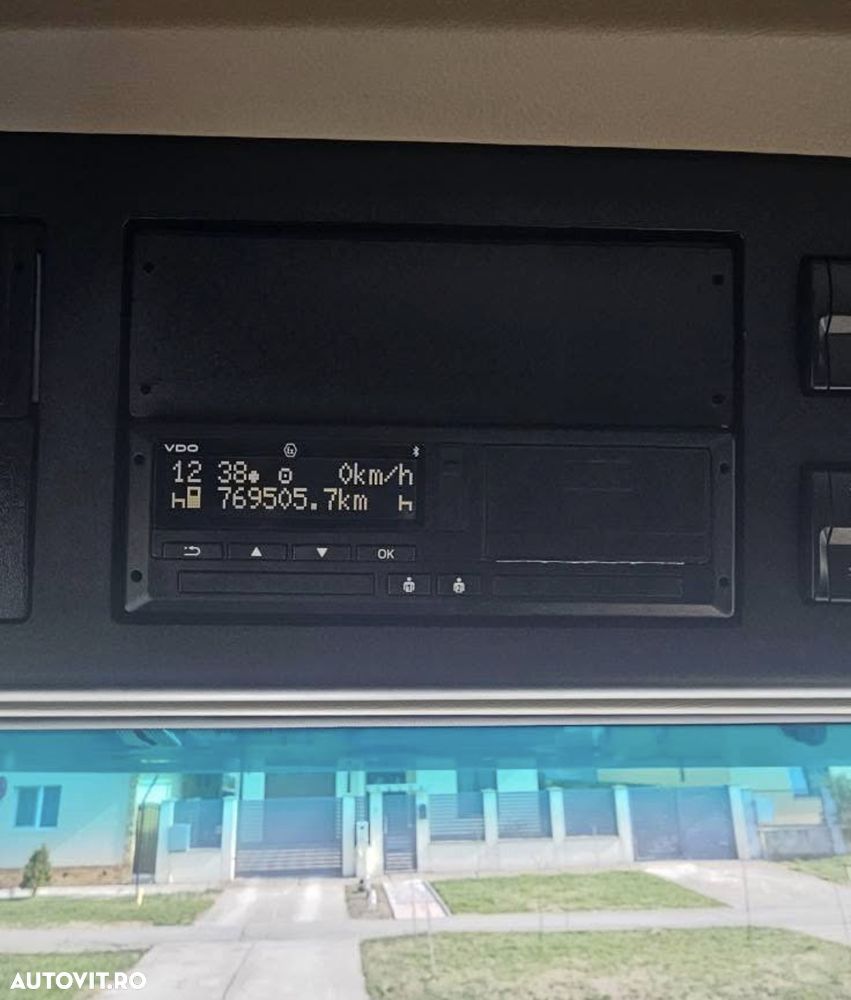 Mercedes-Benz Actros - 8