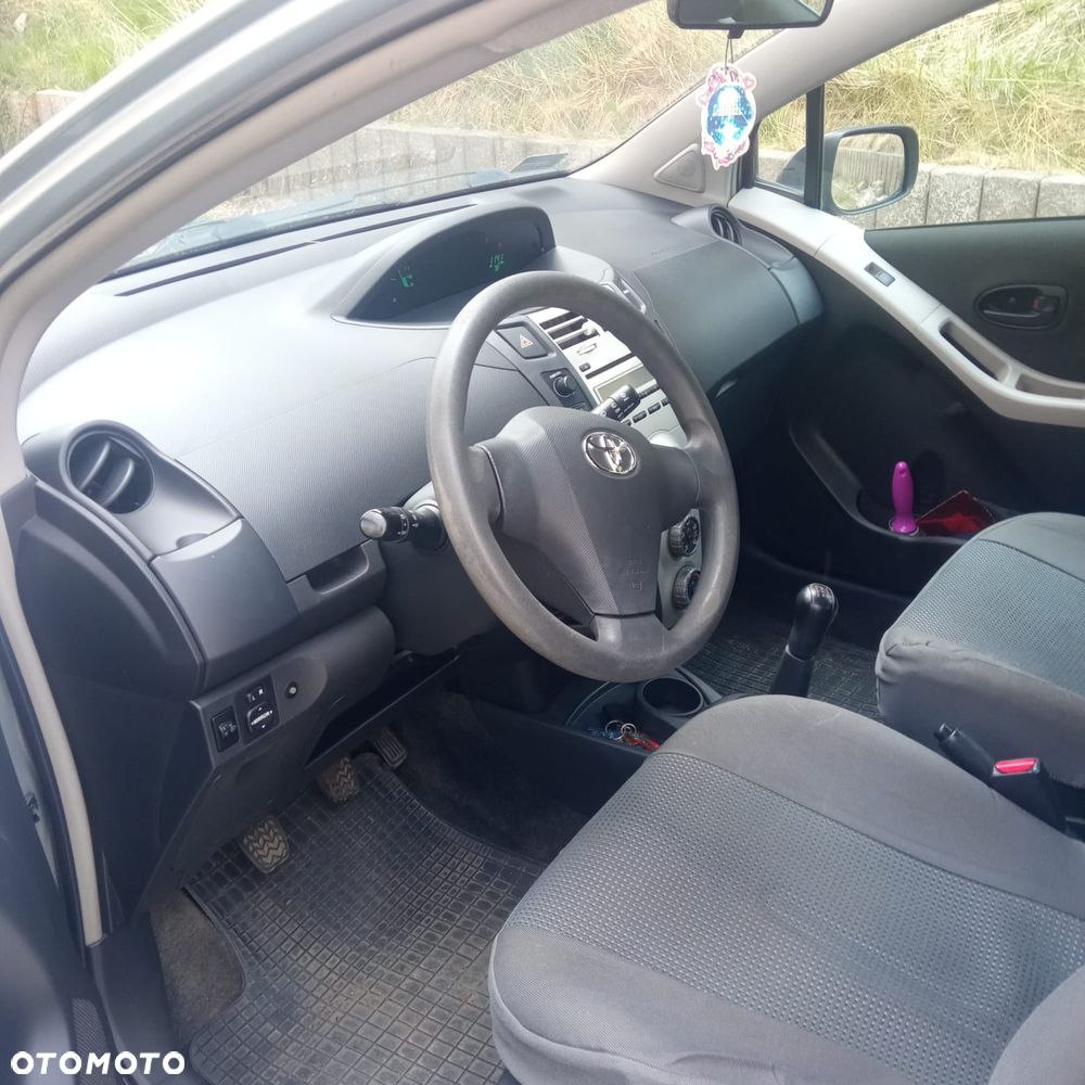 Toyota Yaris 1.4 D-4D Luna - 9