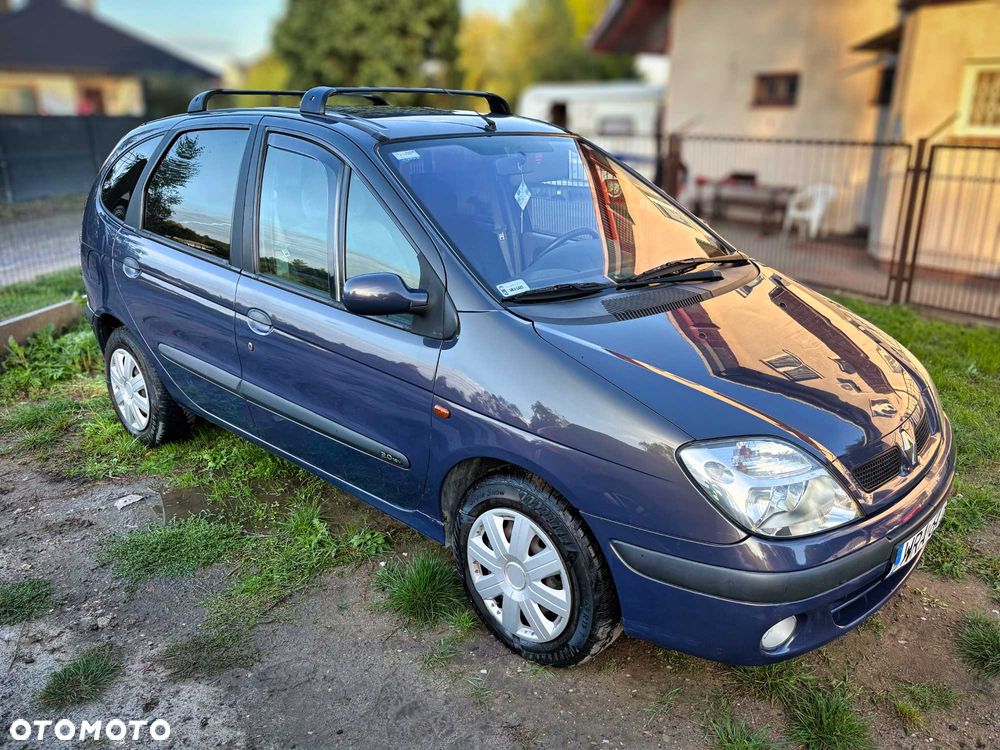 Renault Scenic - 1