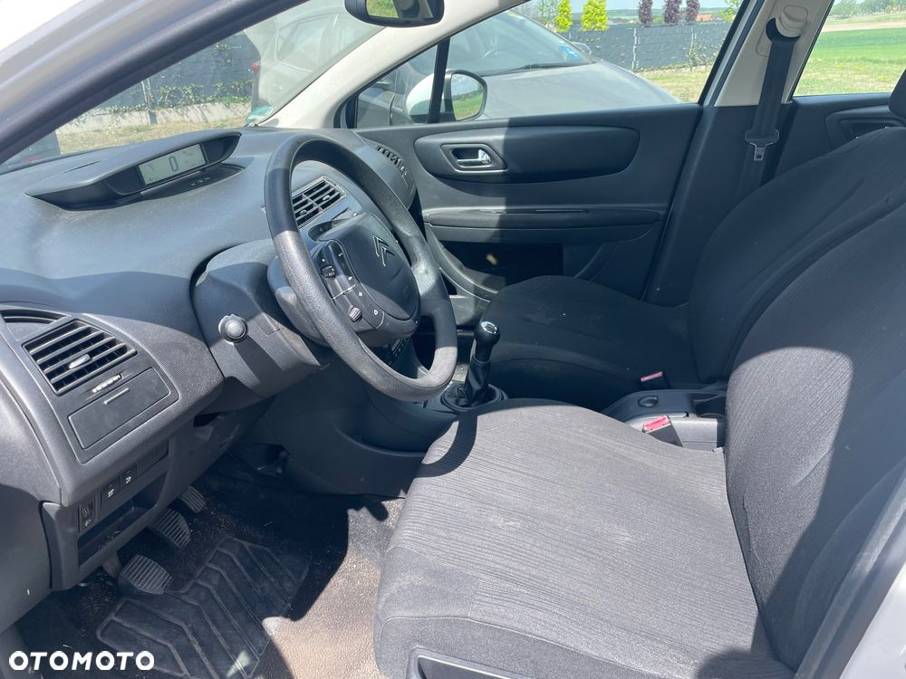 Citroën C4 VTi 120 Style - 6