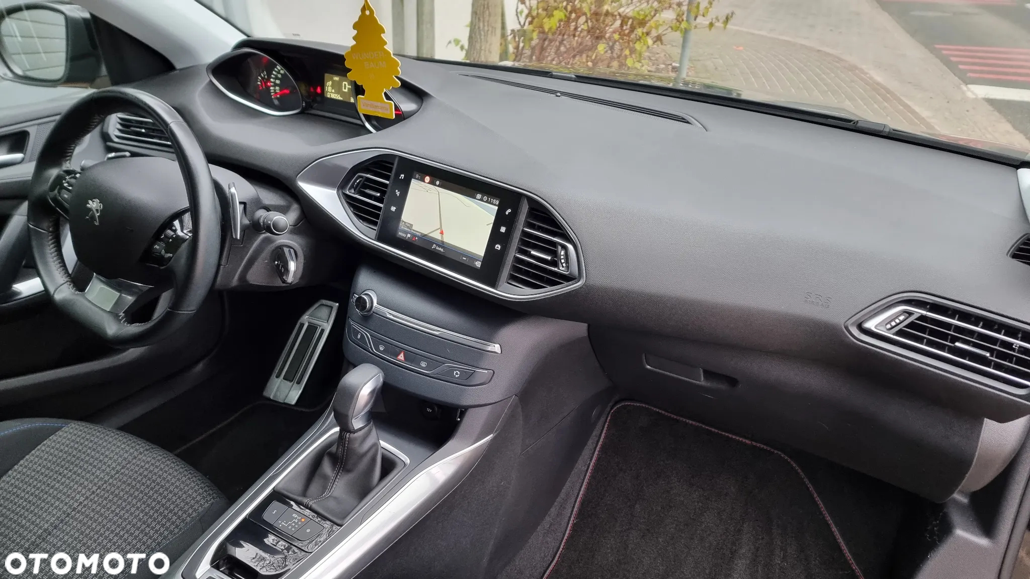 Peugeot 308 1.5 BlueHDi Allure S&S EAT8 - 23