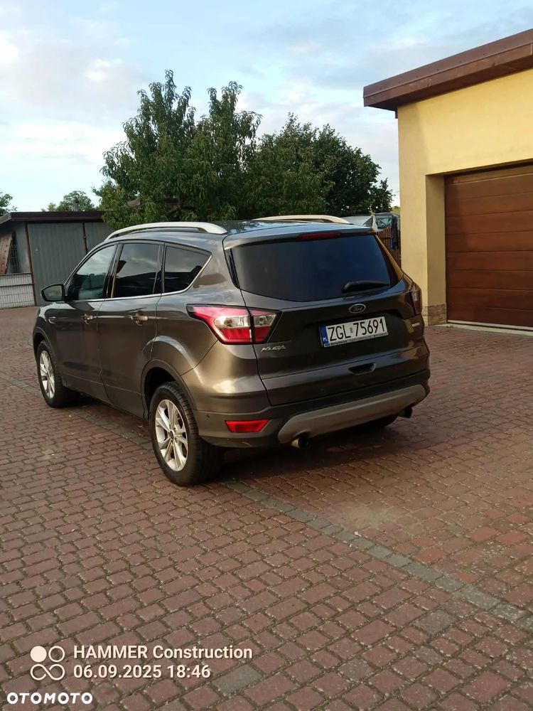 Ford Kuga - 2