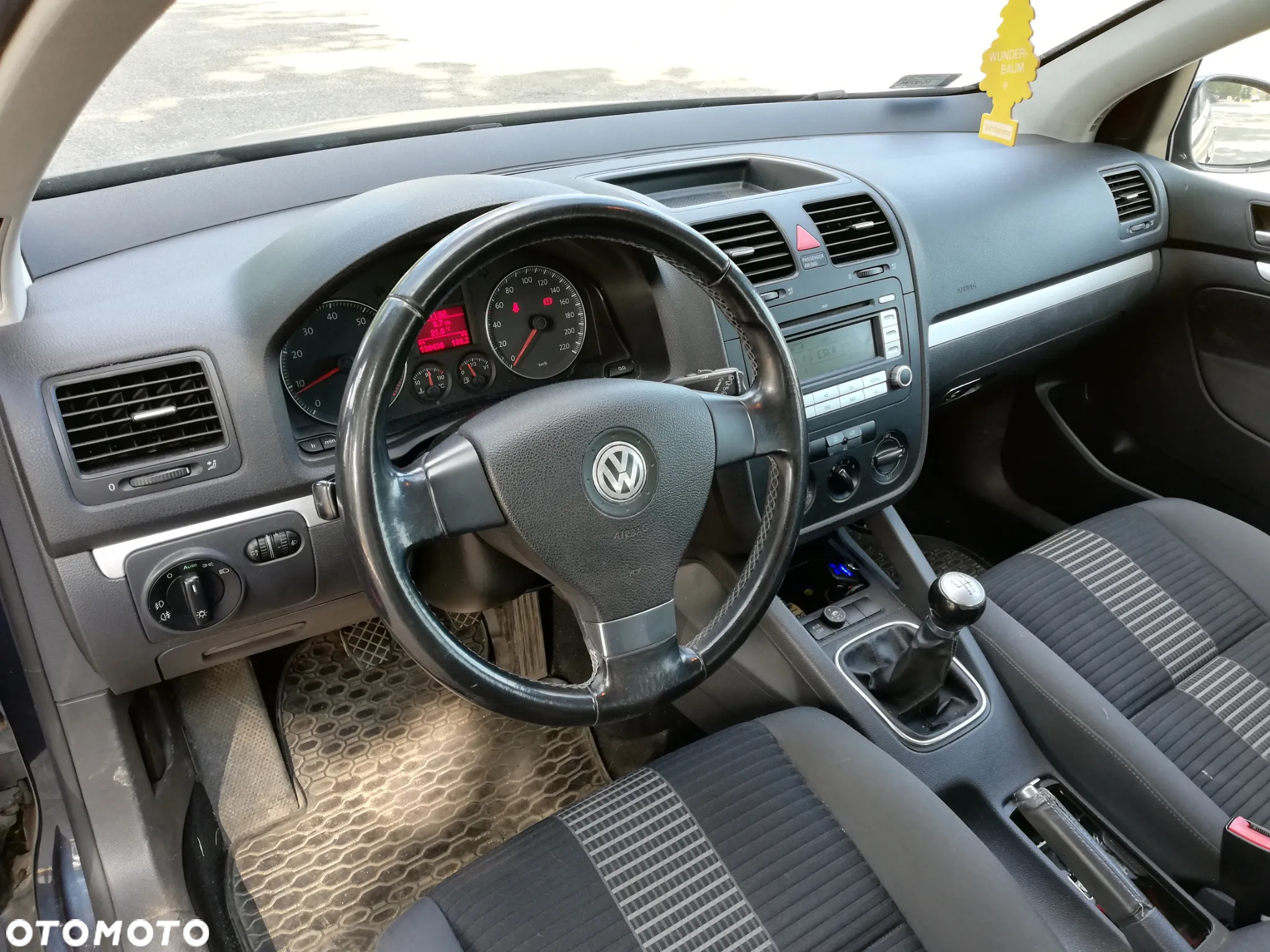 Volkswagen Golf V 1.4 Comfortline - 3