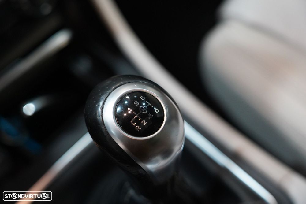 Mercedes-Benz GLA 180 CDi Urban - 18