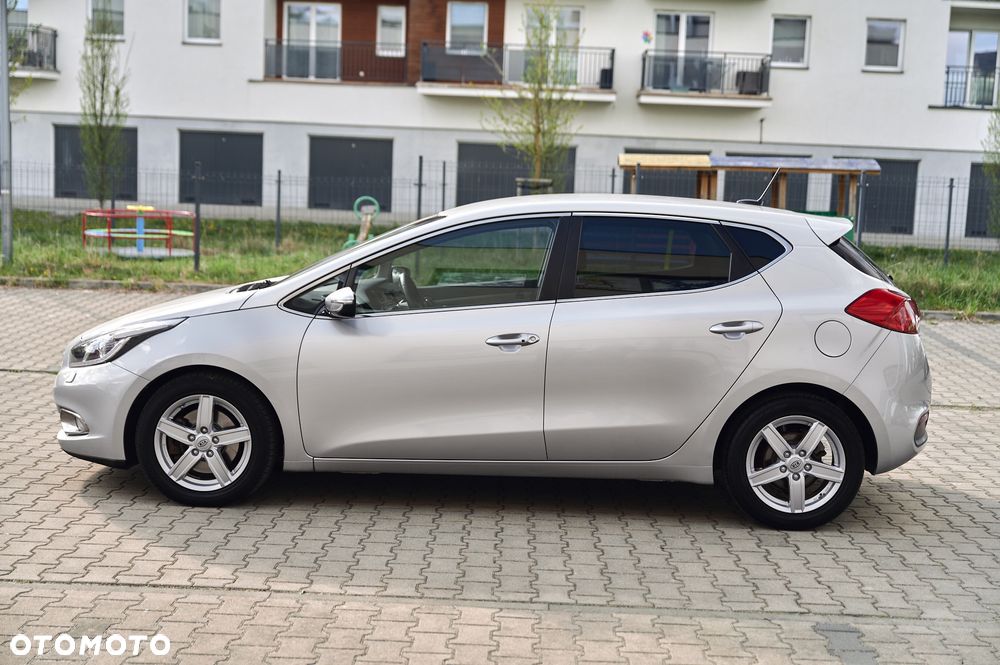 Kia Ceed 1.6 CRDi 128 Spirit - 8