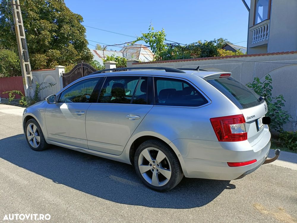 Skoda Octavia 2.0 TDI ELEGANCE - 3