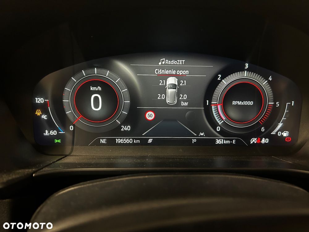 Ford Kuga 2.0 EcoBlue Hybrid ST-LINE - 25