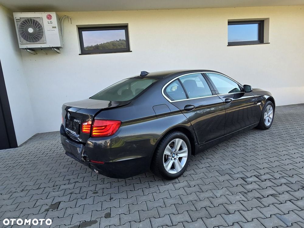 BMW Seria 5 - 16