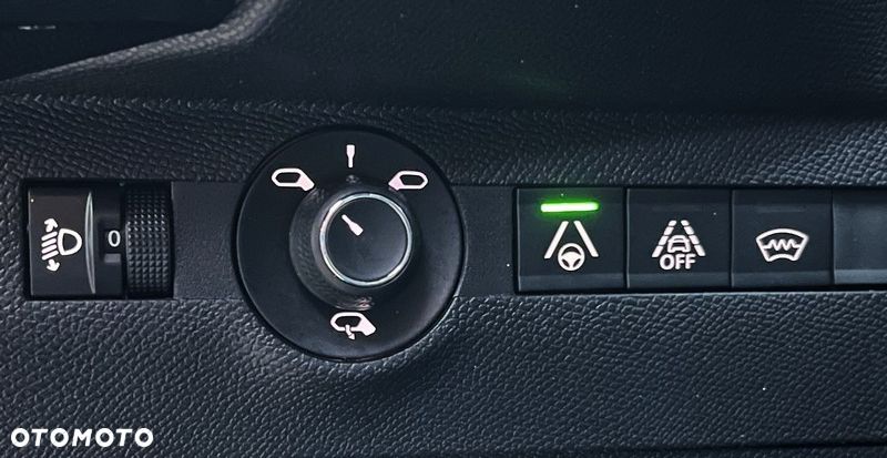 DS Automobiles DS 7 Crossback 1.6 PureTech Louvre - 33