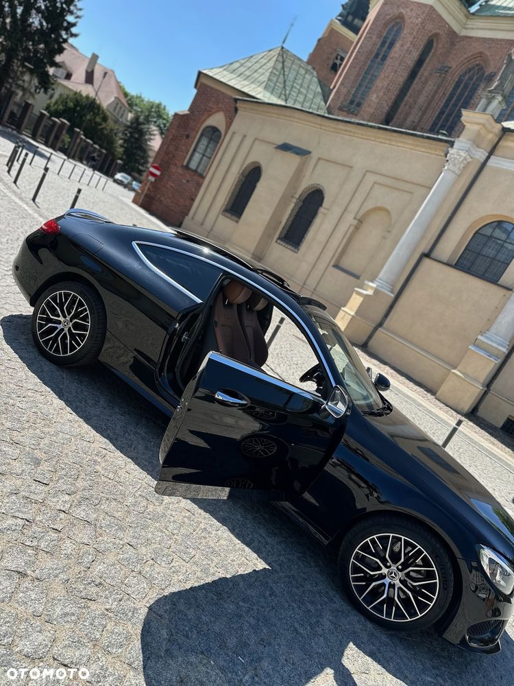 Mercedes-Benz Klasa C 300 9G-TRONIC - 24