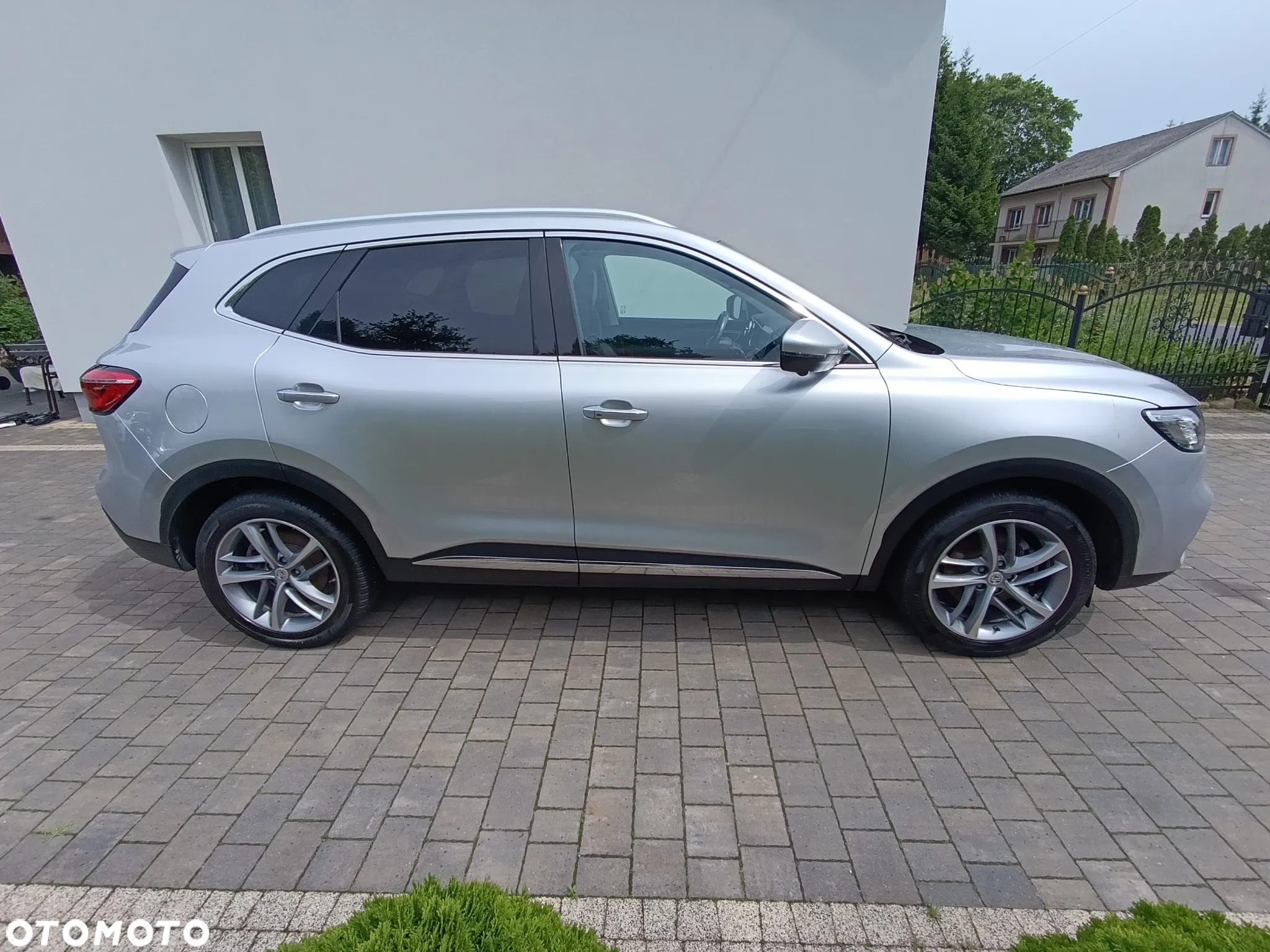 MG EHS 1.5T-GDI PHEV Luxury - 3