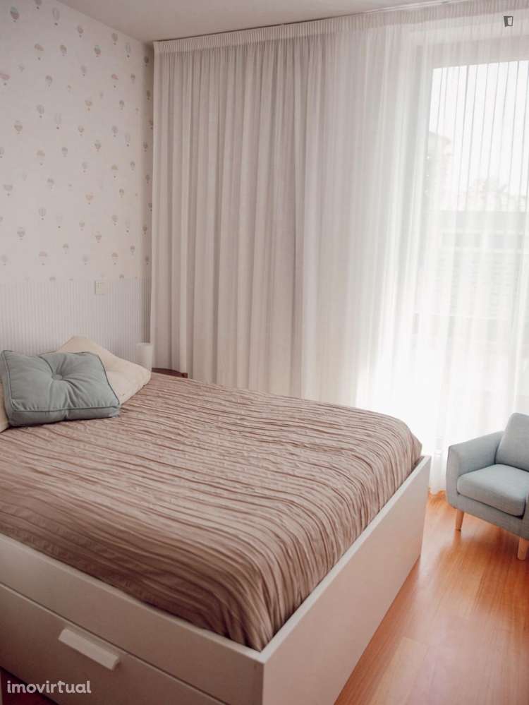 Apartamento com 2 quartos - localizado em Lordelo do Ouro Porto - Grande imagem: 2/13