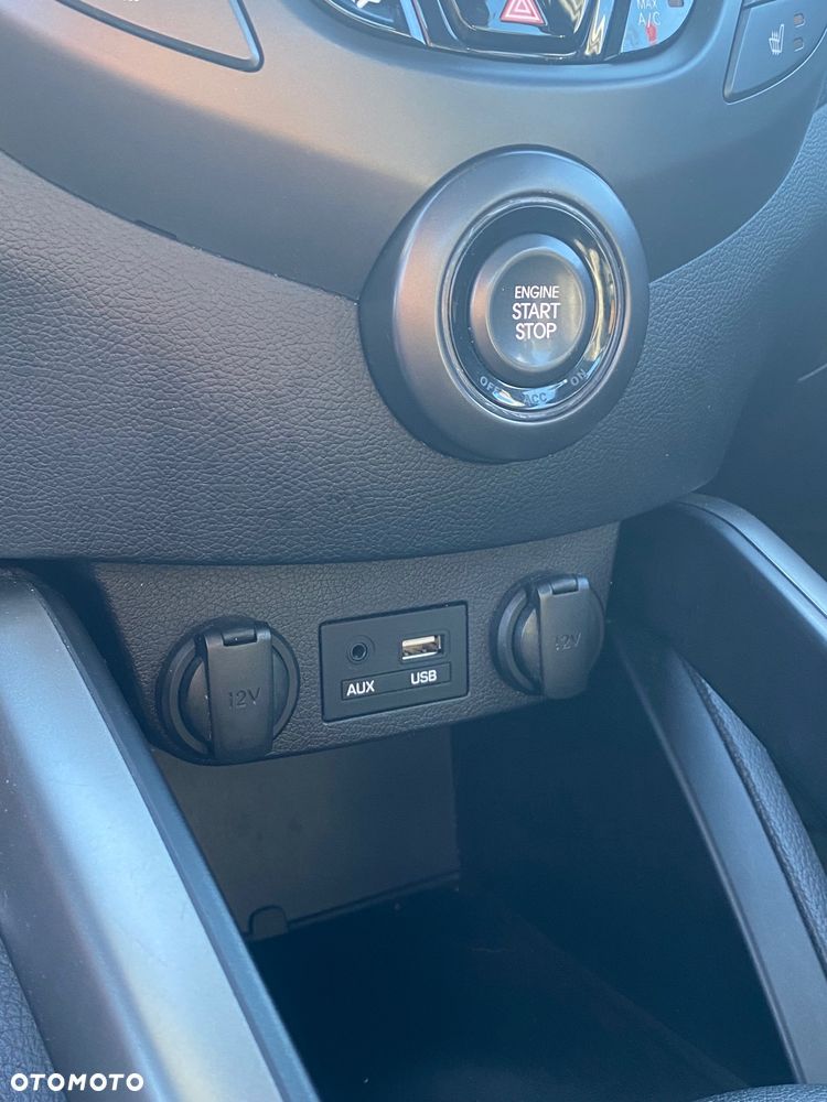 Hyundai Veloster - 15