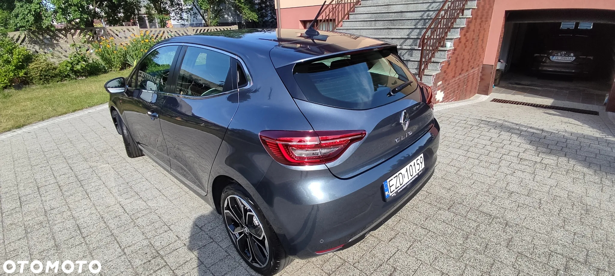Renault Clio TCe 100 INTENS - 27