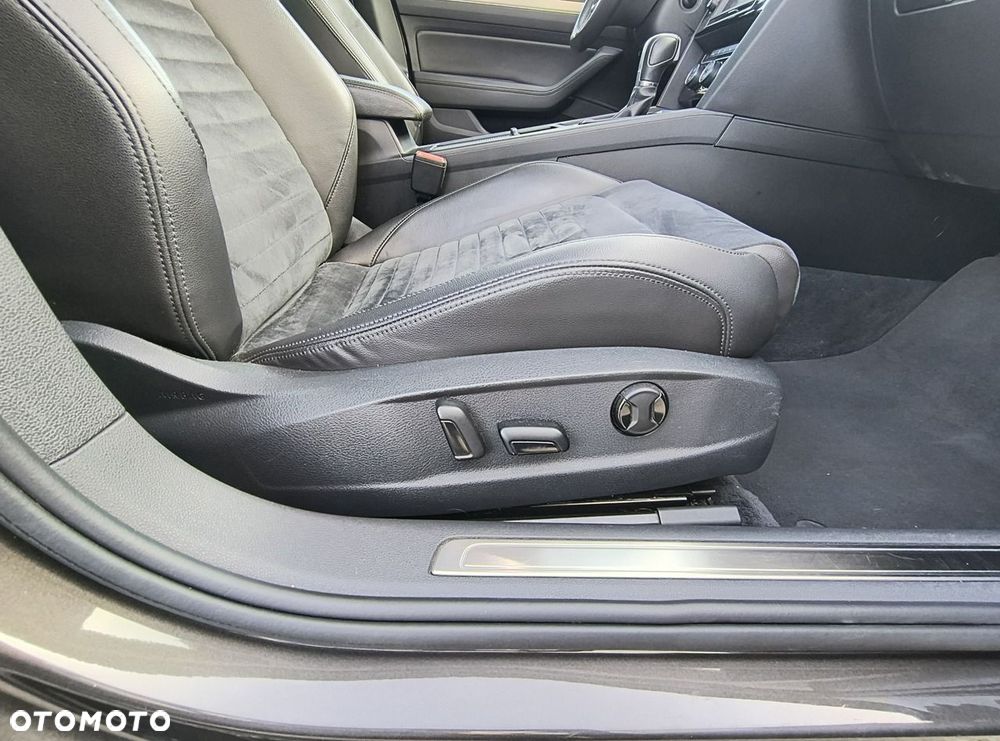 Volkswagen Passat 2.0 TSI BMT 4Mot Highline DSG - 18