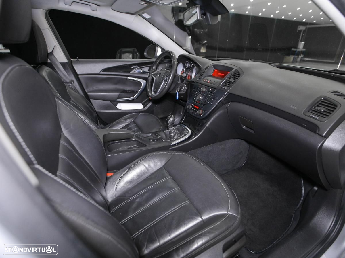 Opel Insignia Sports Tourer - 8