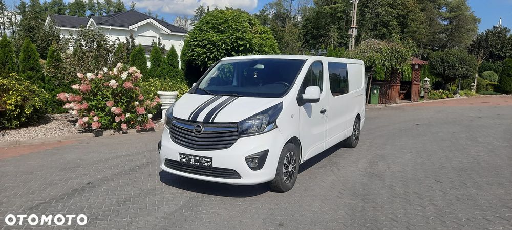 Opel Vivaro - 1
