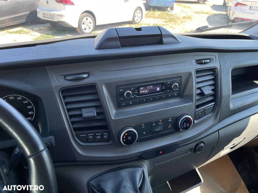 Ford Transit - 12