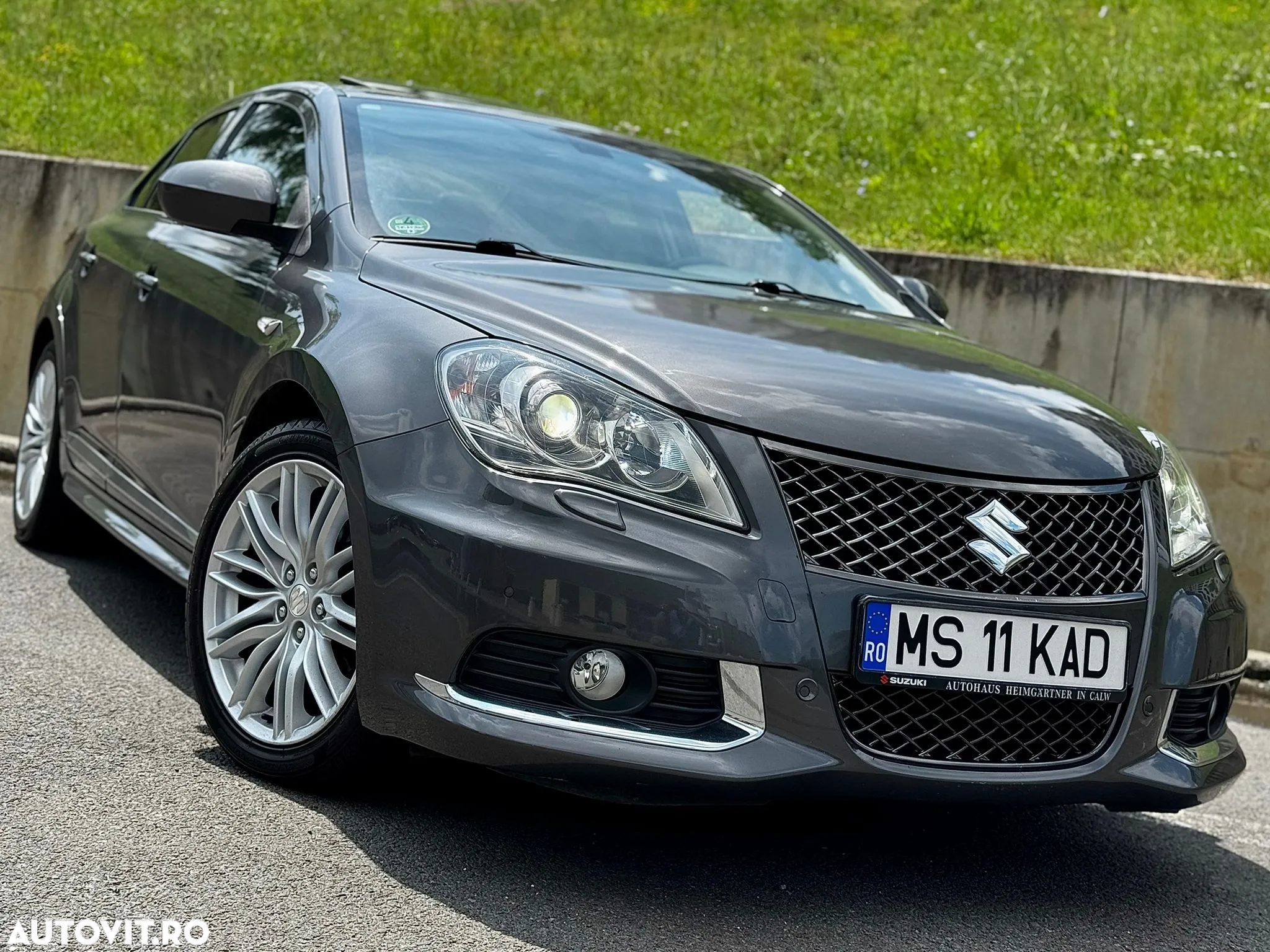 Suzuki Kizashi 2.4 4x2 Sport - 18
