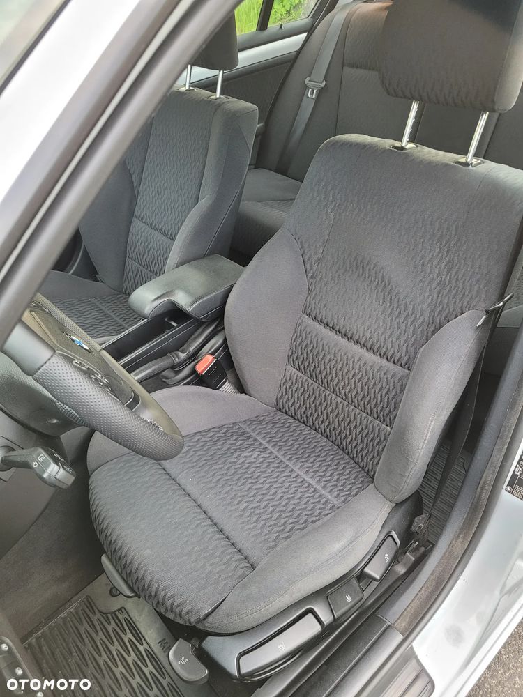 BMW Seria 3 - 18