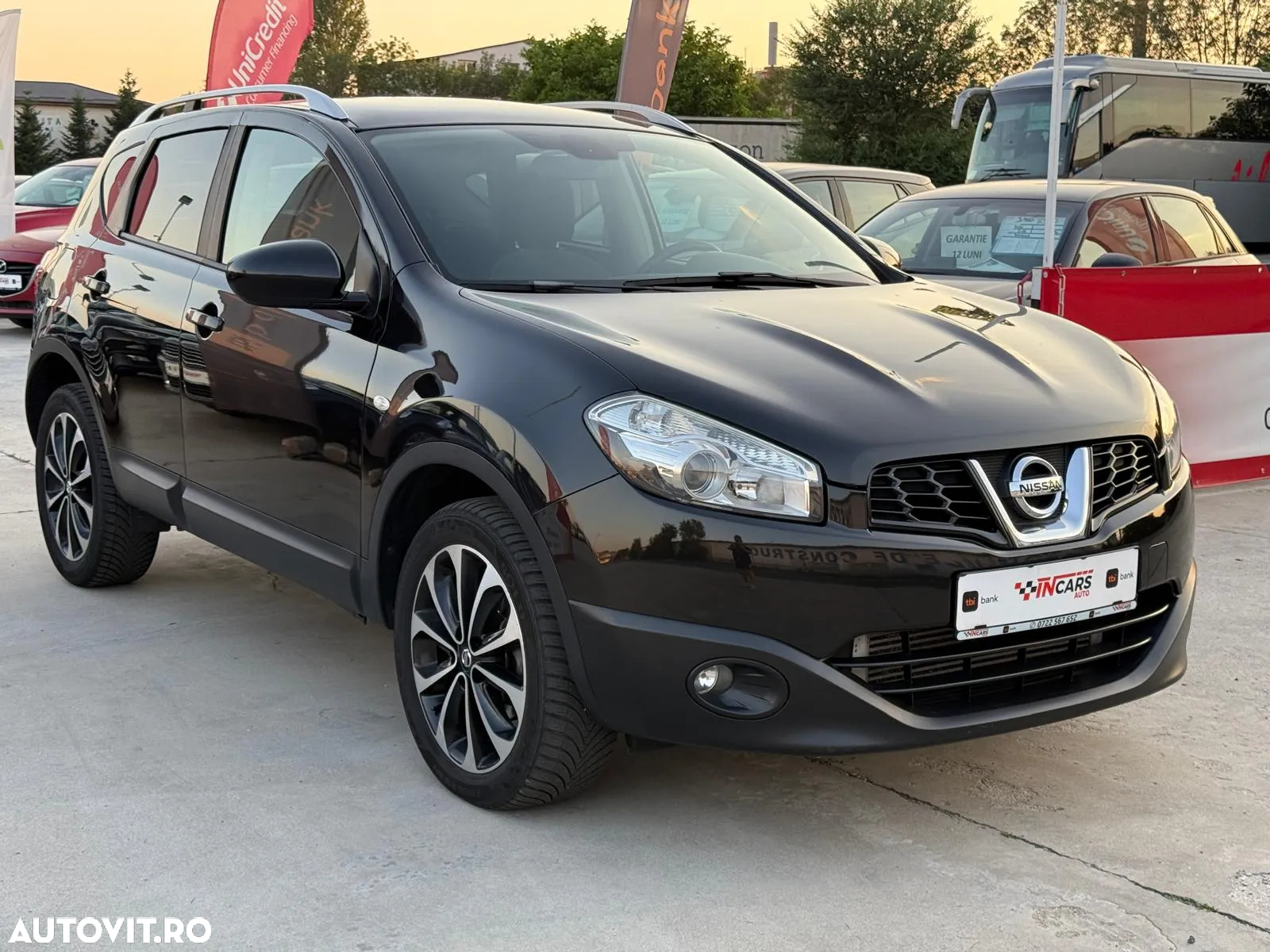 Nissan Qashqai 2.0 dCi DPF 4x4 Aut tekna - 2