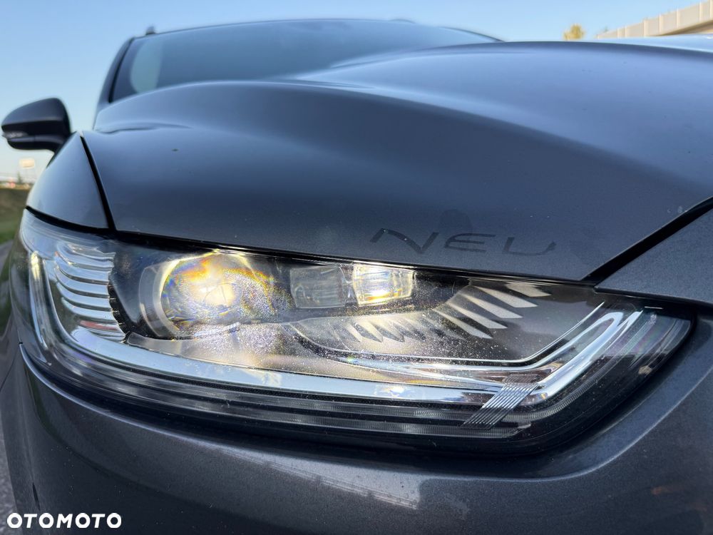 Ford Mondeo - 27