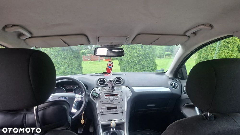 Ford Mondeo 2.0 TDCi Silver X - 21