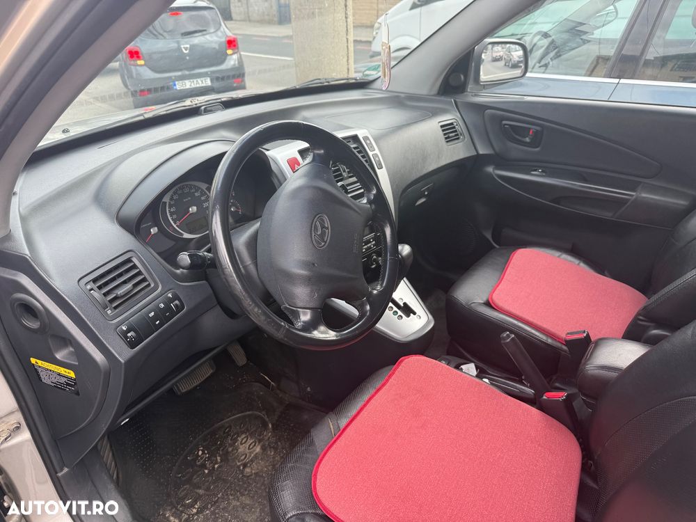 Hyundai Tucson - 4
