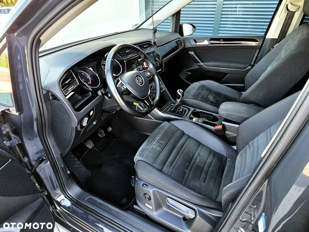 Volkswagen Touran - 7