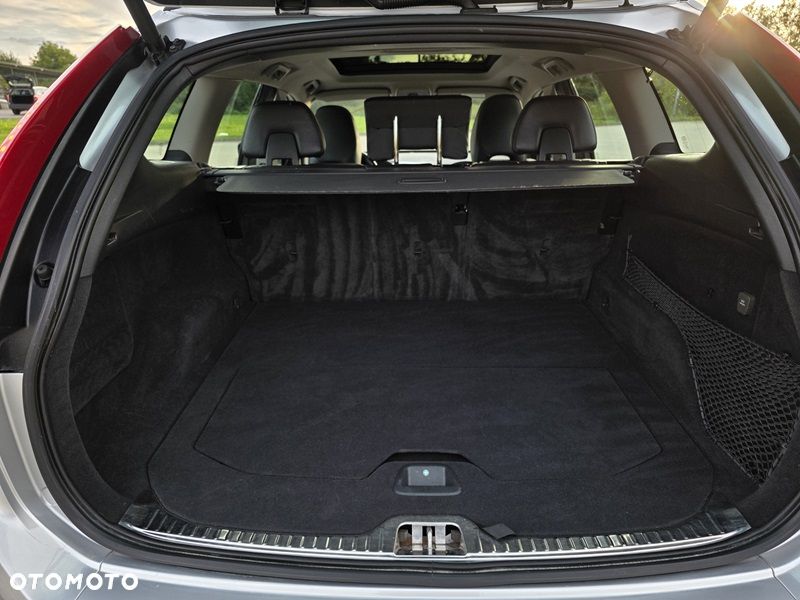 Volvo XC 60 D3 Geartronic Summum - 8