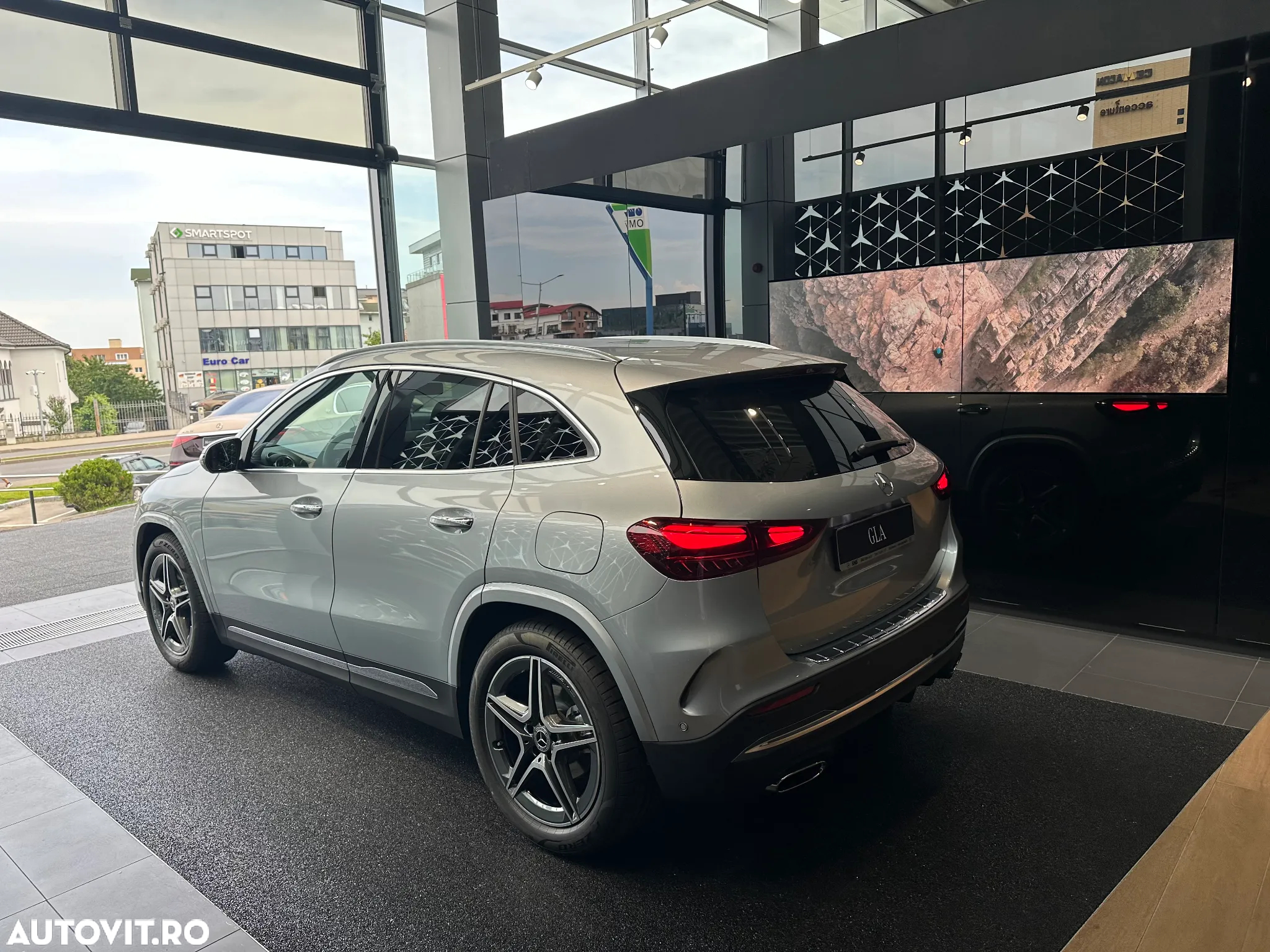 Mercedes-Benz GLA 200 d 4Matic 8G-DCT AMG Line - 5