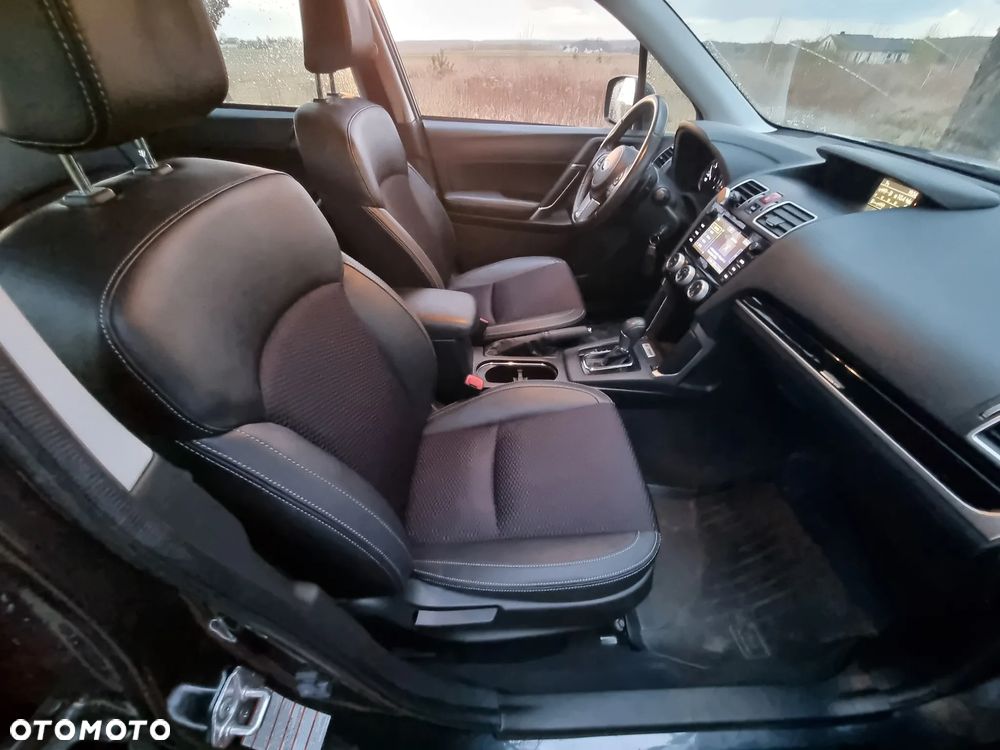 Subaru Forester 2.0 XT Platinum Lineartronic - 16