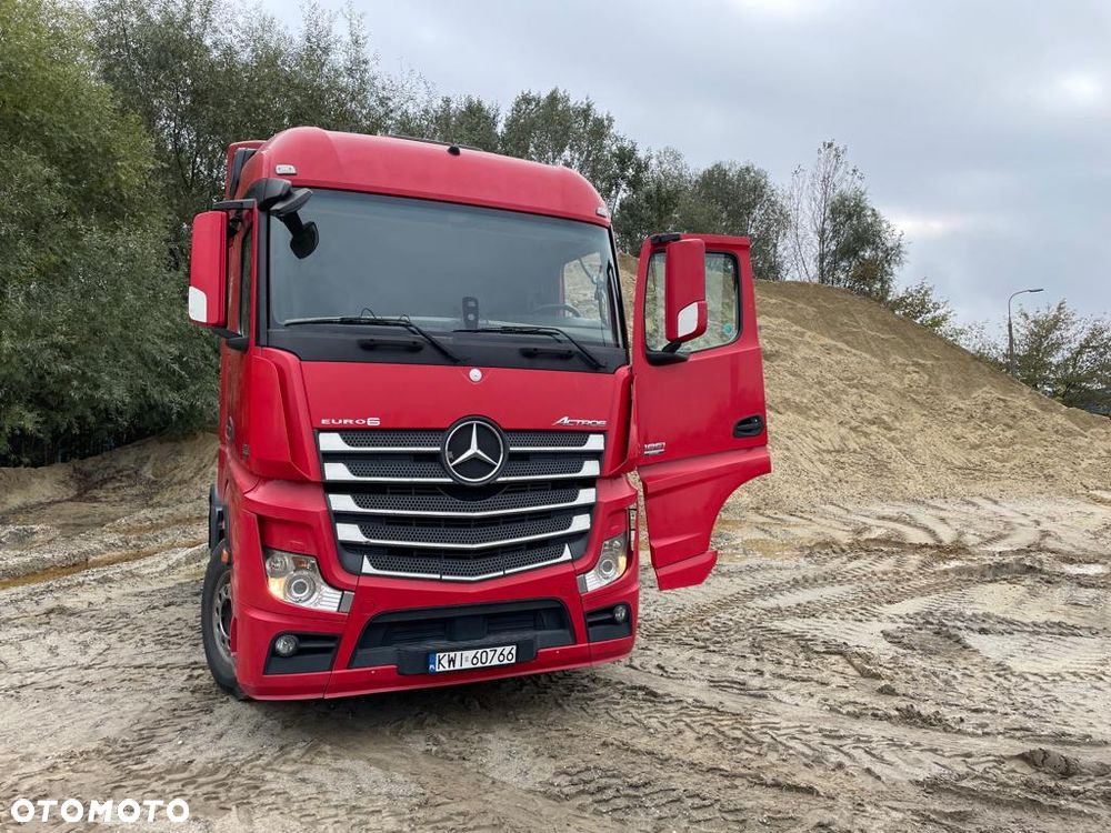 Mercedes-Benz ACTROS - 4