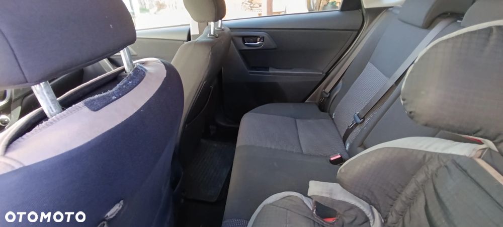 Toyota Auris 1.6 Valvematic Comfort - 12