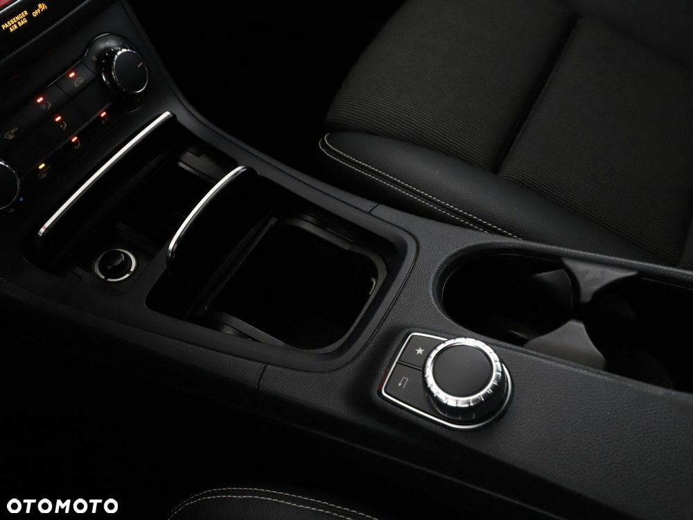 Mercedes-Benz Klasa B 180 (CDI) d 7G-DCT Urban - 28