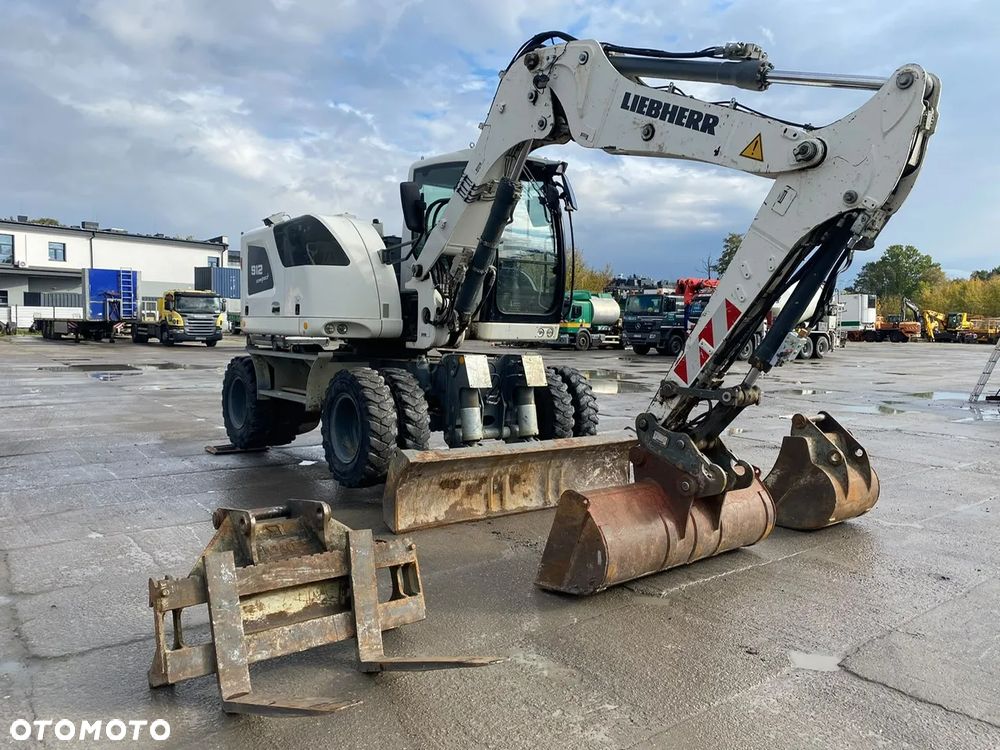 Liebherr A912 Compact / 2 Łyżki + Widły / - 18