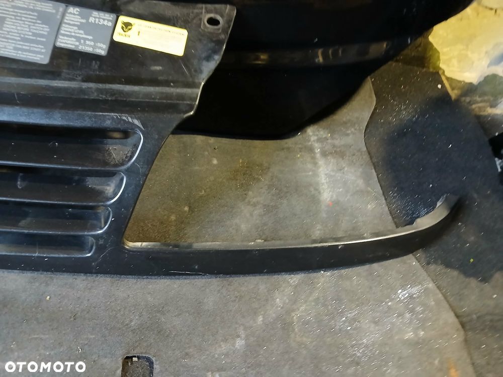 Volkswagen Sharan Grill - 4