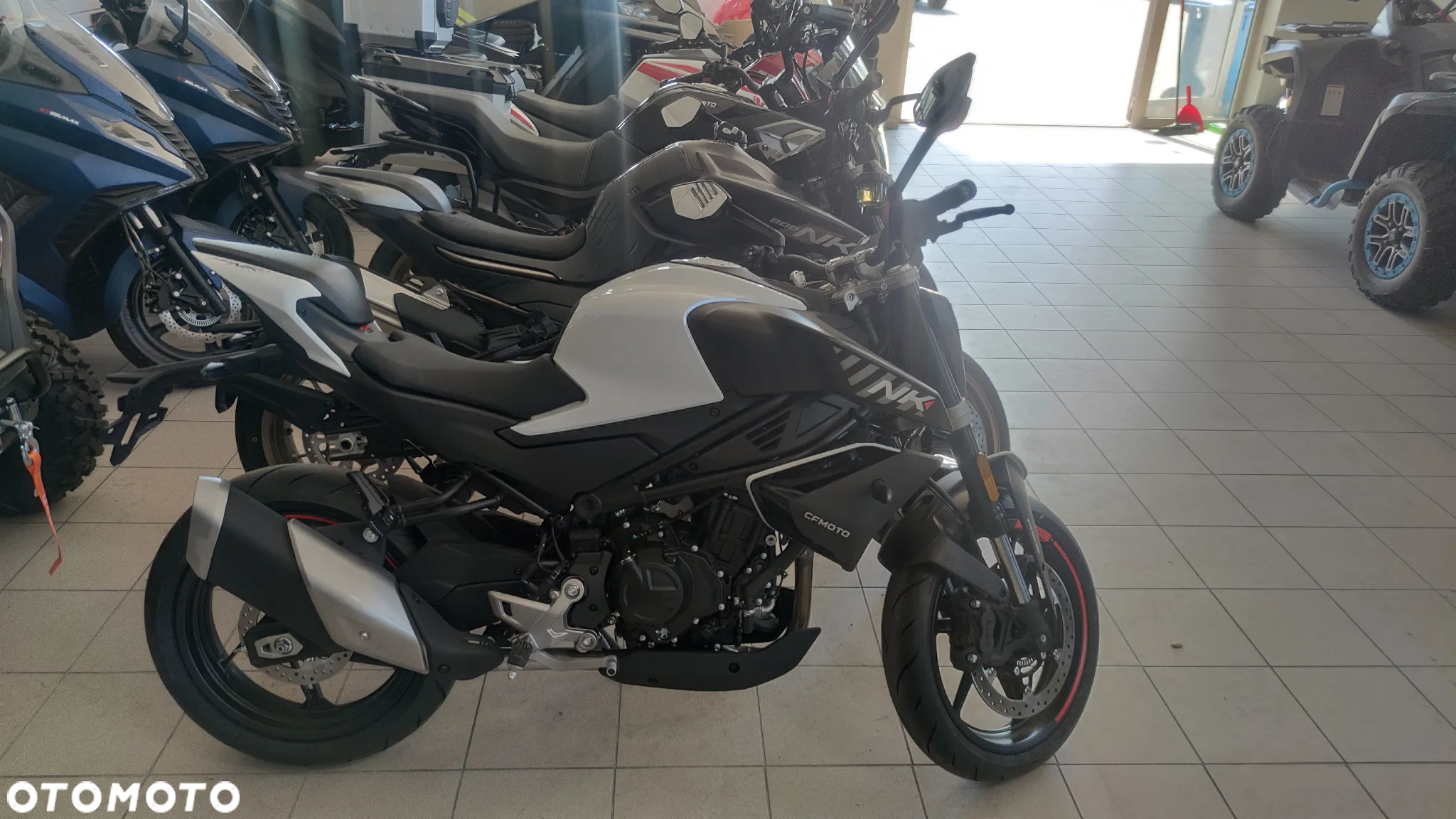 CFMoto NK - 6
