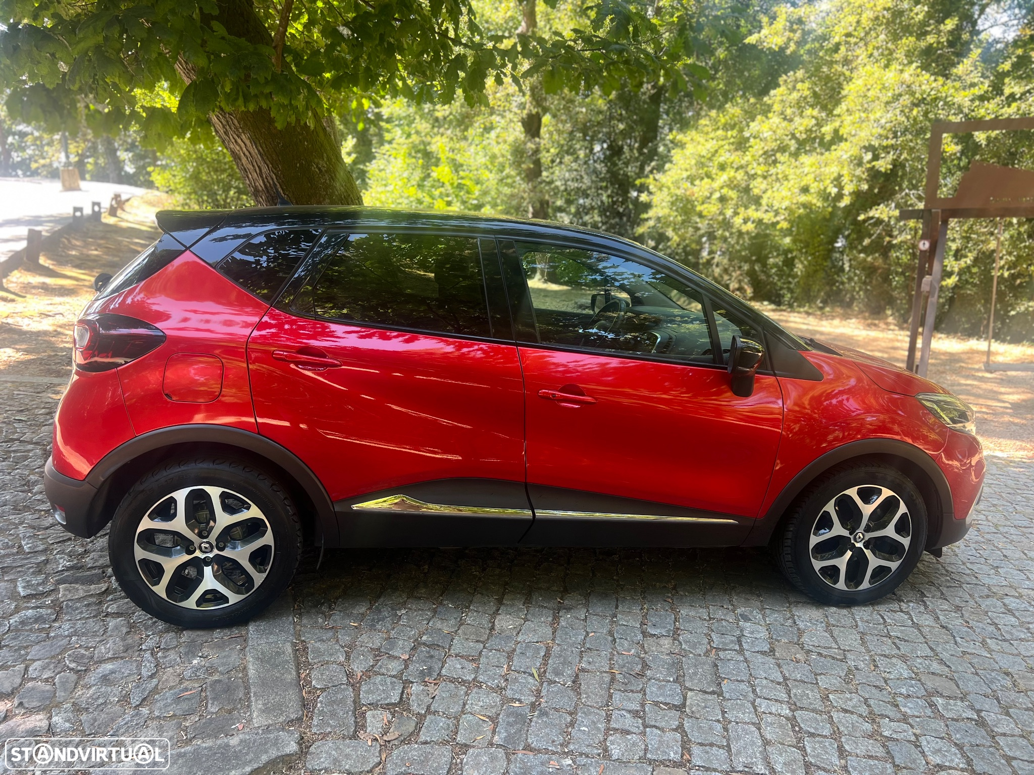 Renault Captur 1.5 dCi Exclusive - 3