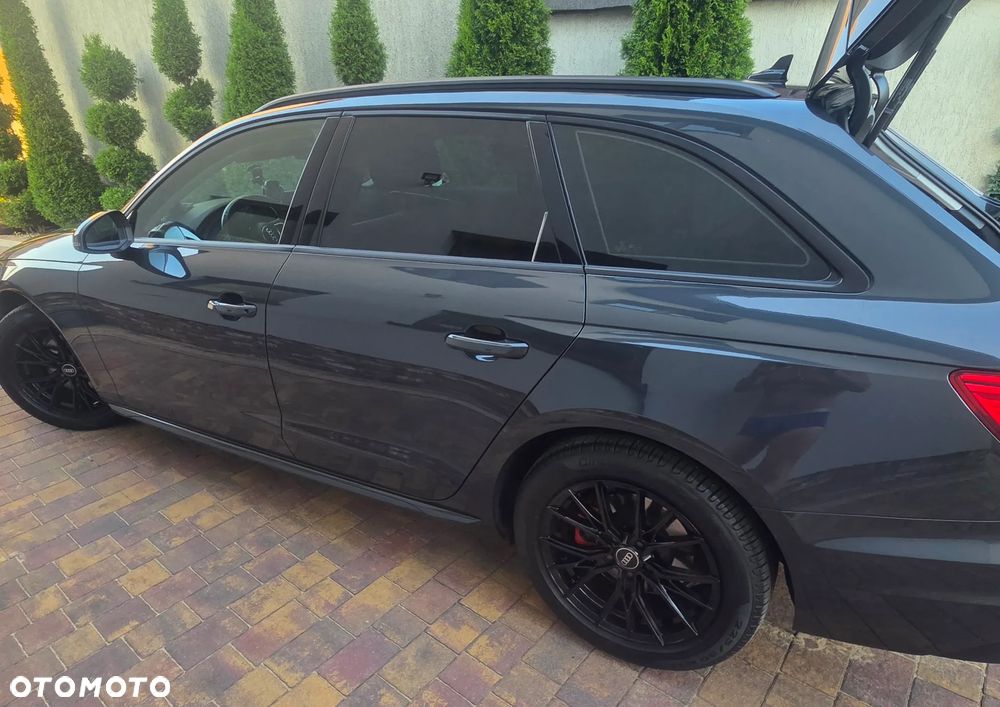 Audi A4 Avant 35 TDI mHEV Advanced S tronic - 4