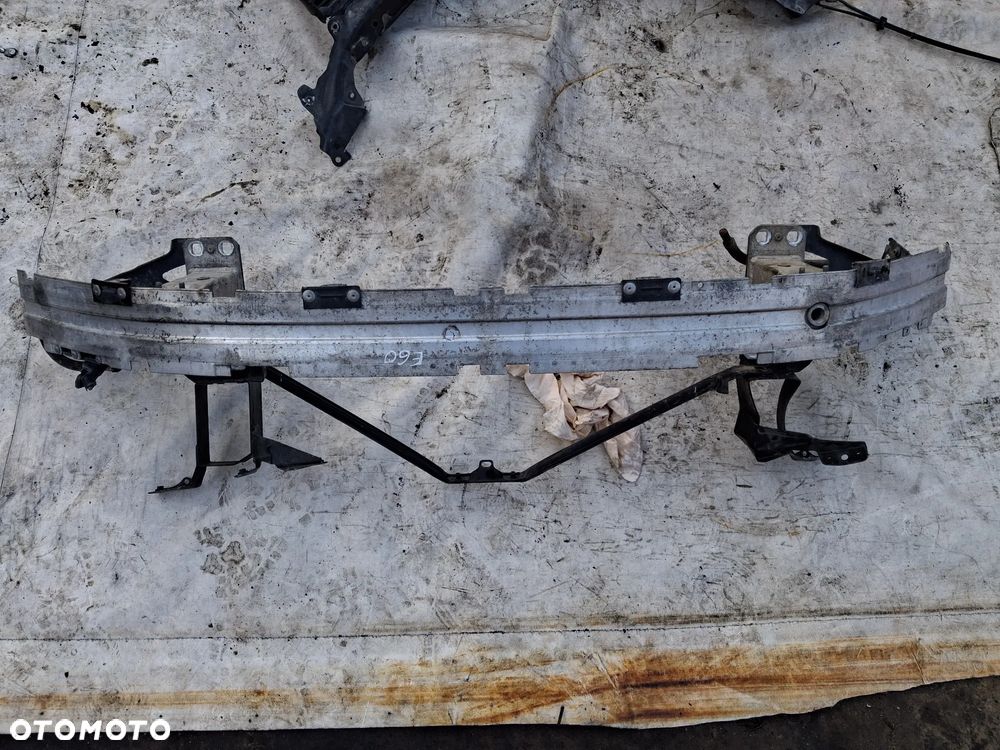 BMW 5 E60 E61 E63 E64-- 4,4 V8 Pas przedni wzmocnienie czołowe zderzaka 51647033741  11267310  Wentylator silnika chłodnicy moduł sterownik TEMIC 6732690186102  75789022 Chłodnica wody BEHR 1711750797207 Chłodnica klimatyzacji kierownica powietrza - 9