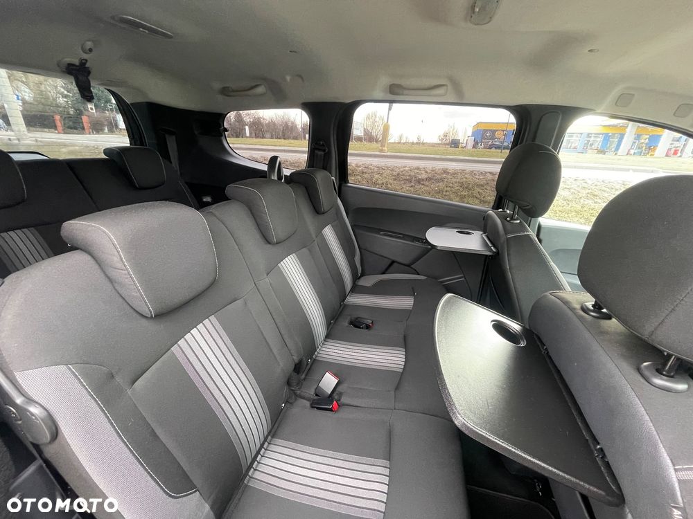 Dacia Lodgy dCi 110 Stepway - 18