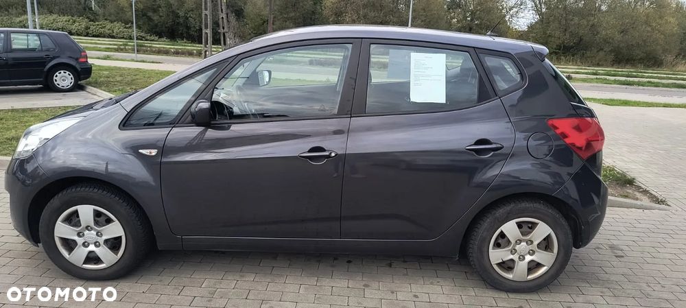 Kia Venga - 5