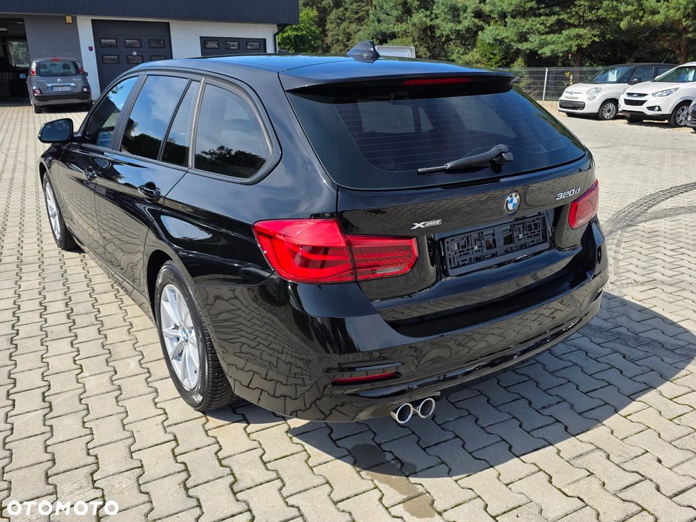 BMW Seria 3 320d xDrive - 7